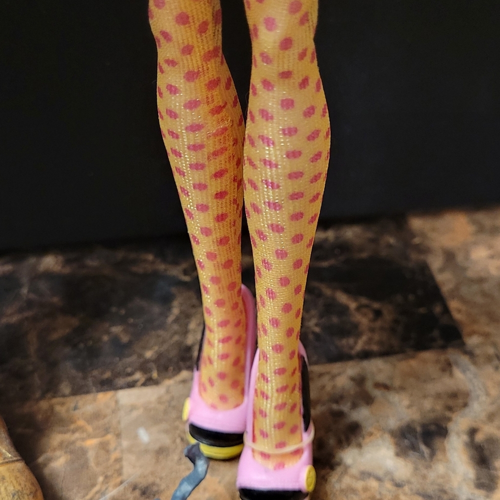 G1 Monster High Forbitten Love Draculaura & Clawd Wolf Only Displayed - Picture 12 of 16